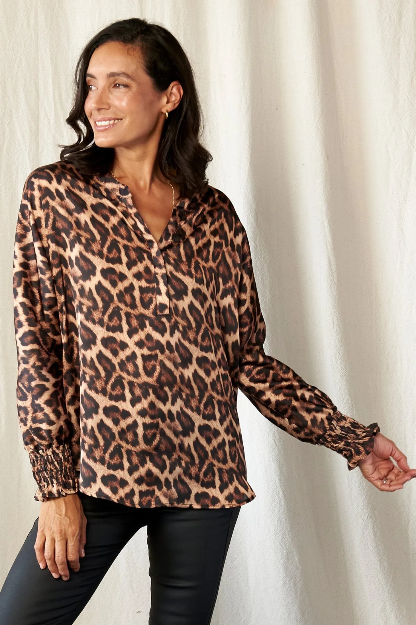 Hot Carolina Angelina Long Sleeve Top Anika Print