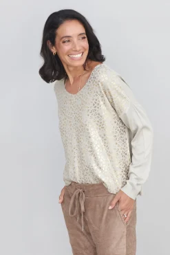 Fashion Carolina Araya Animal Print Jumper Ivory
