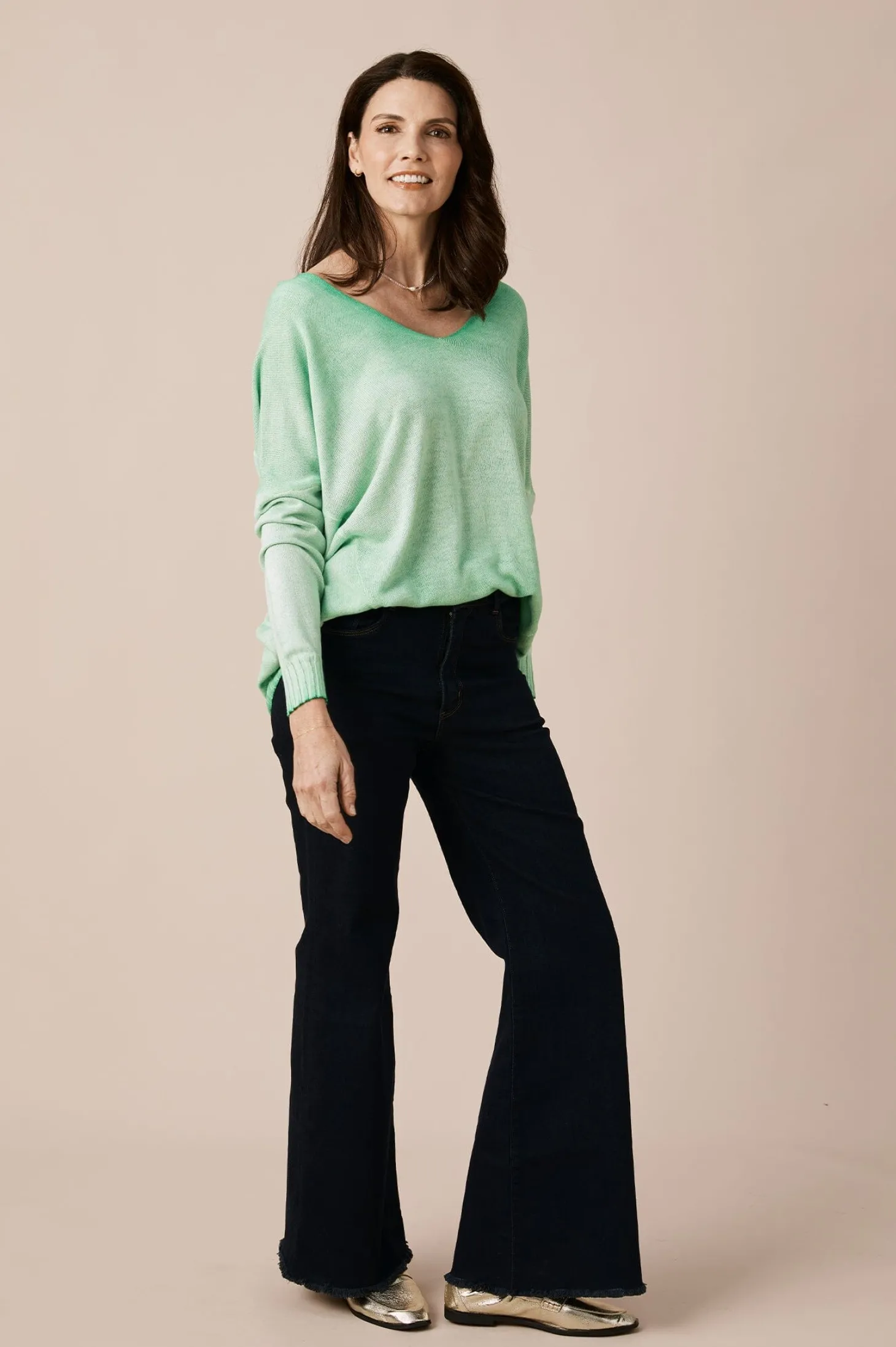 Discount Carolina Avery V-Neck Jumper Green