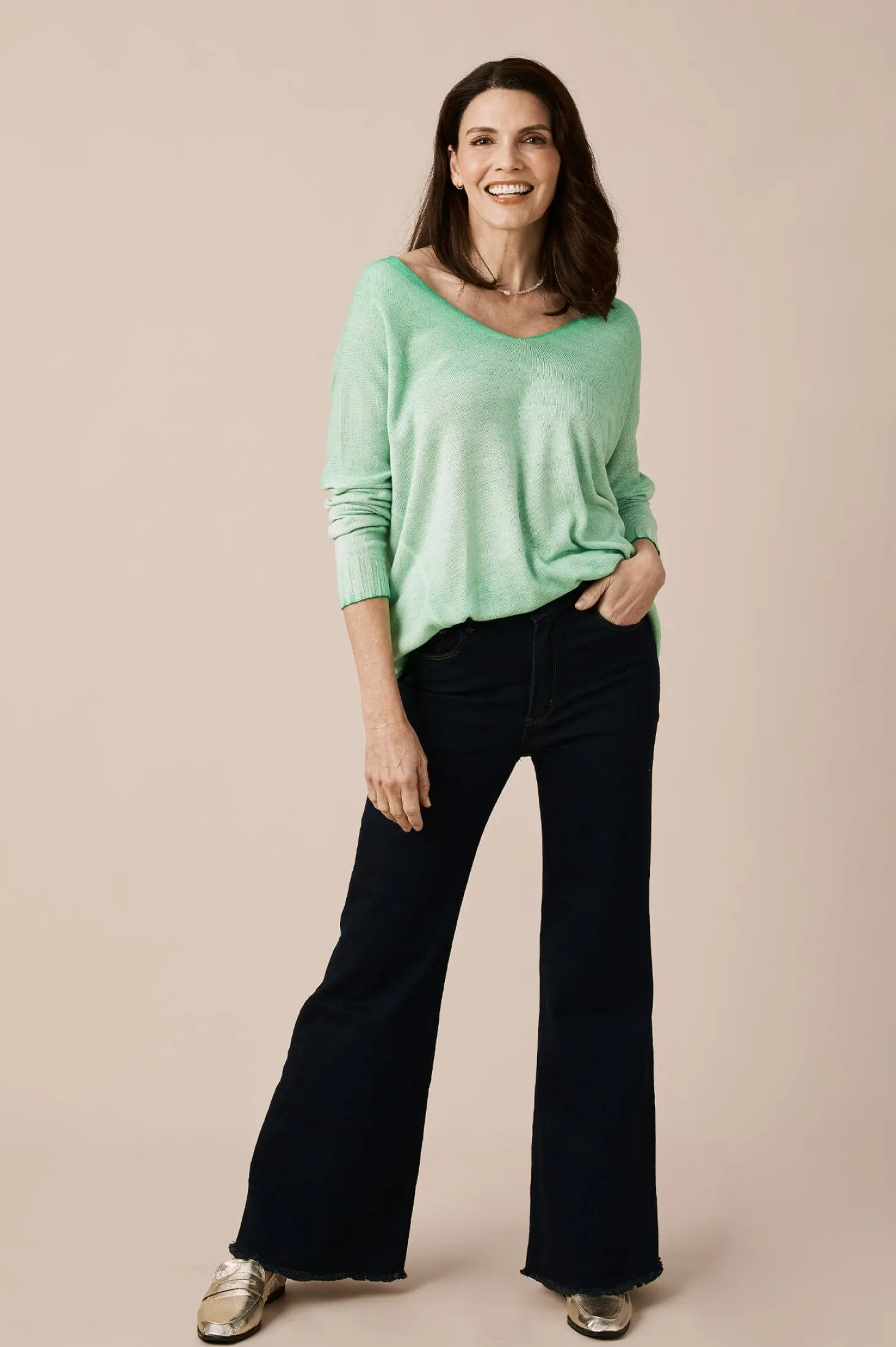 Discount Carolina Avery V-Neck Jumper Green