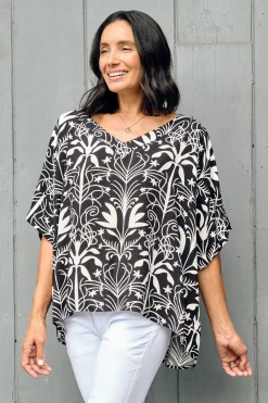 Best Carolina Bianca Short Sleeve Top Lia Print with V Neck