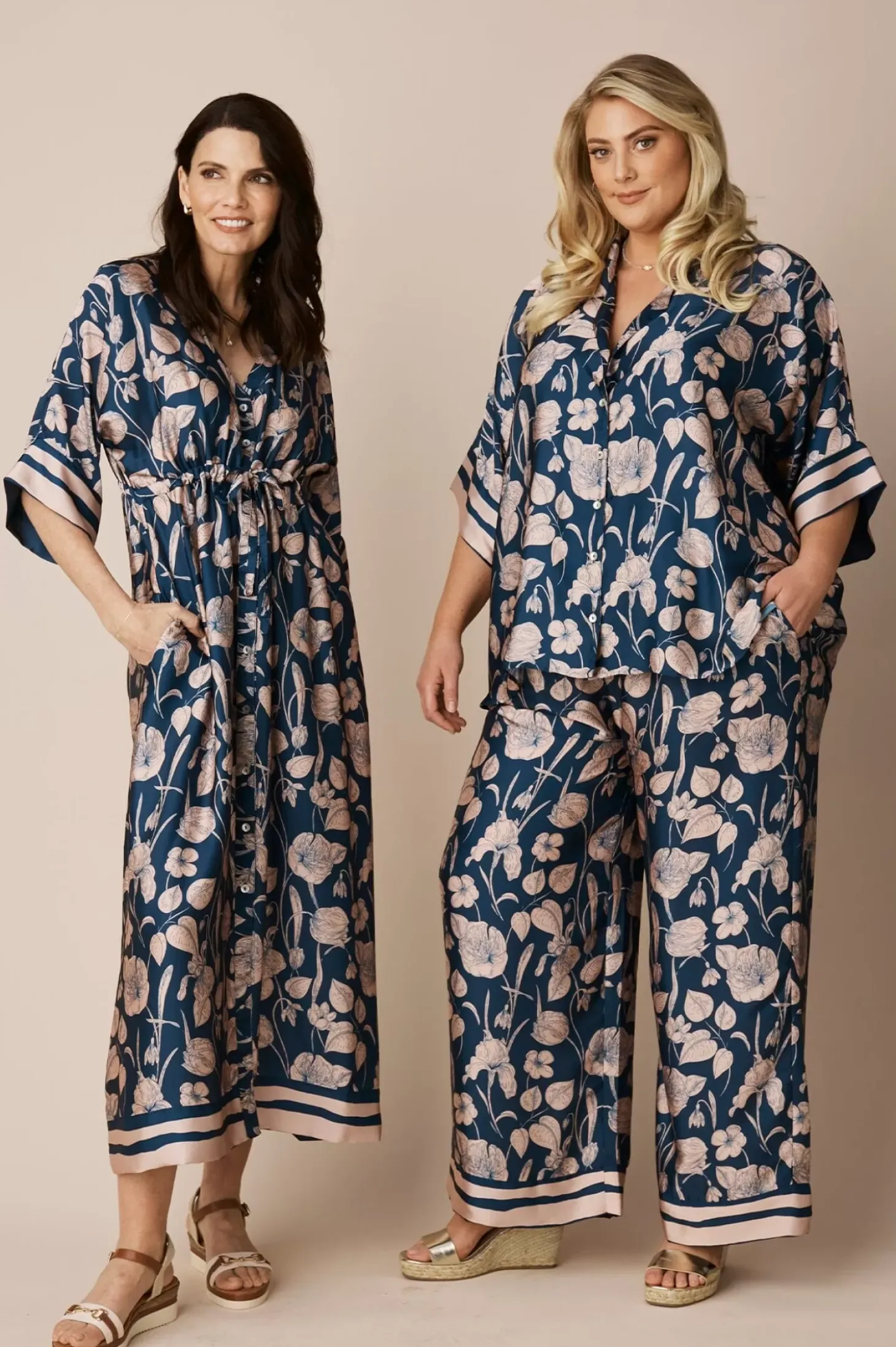 Discount Carolina Bridgett Floral Dress Navy