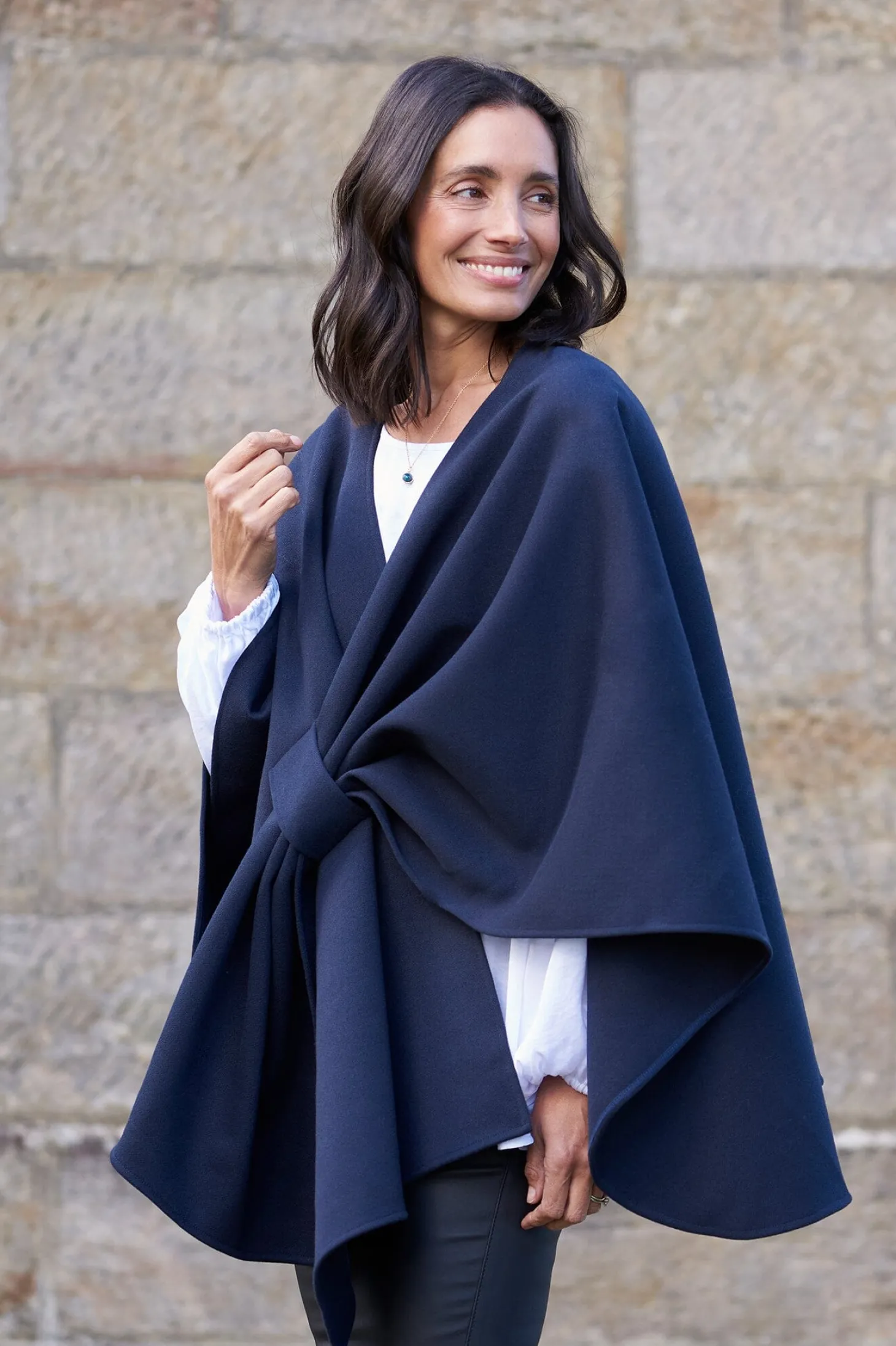 Best Carolina Grace Cape Navy