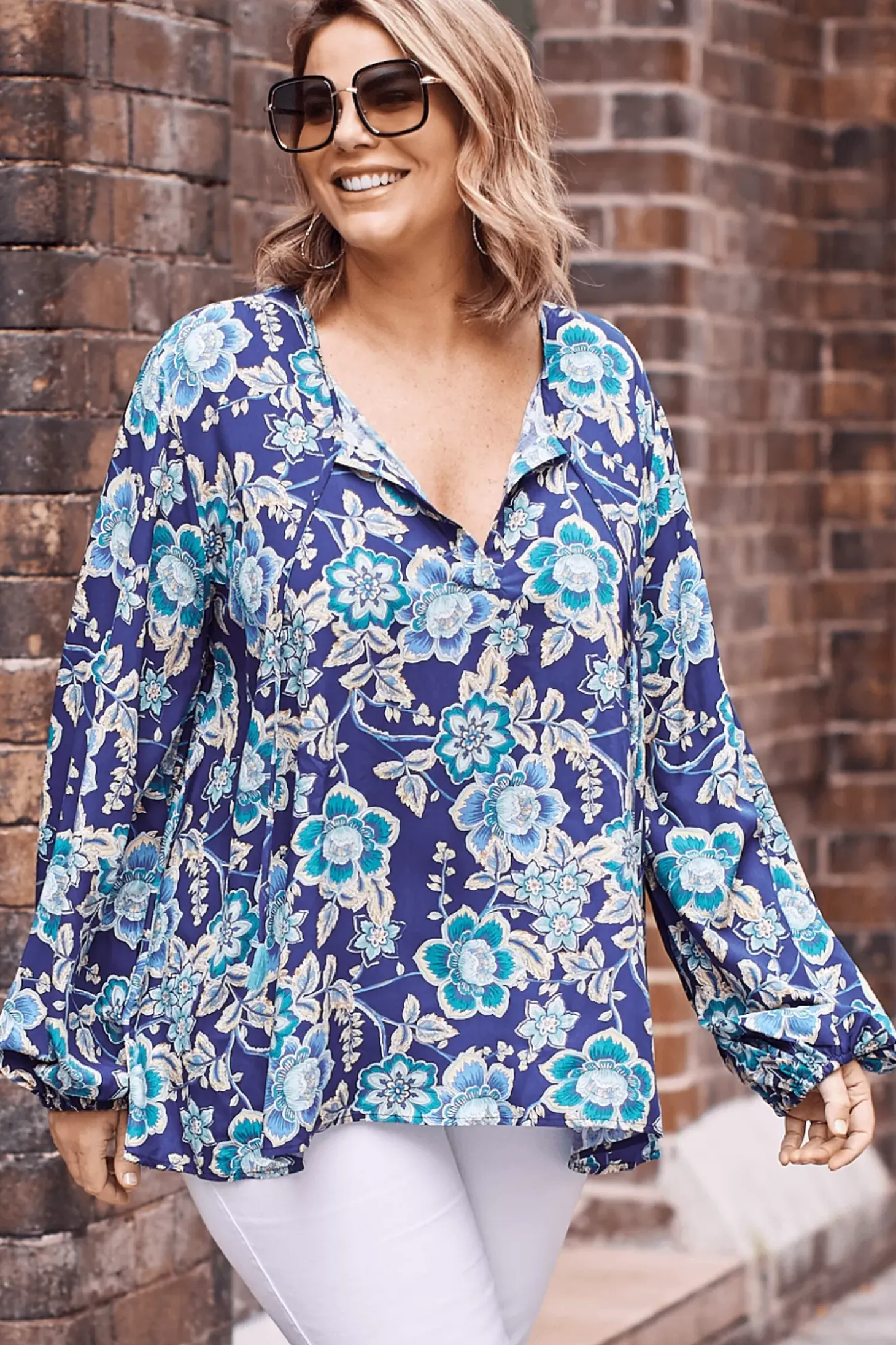Fashion Carolina Harriet Floral Long Sleeve Top Navy