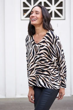 Flash Sale Carolina Lyra Print Jumper