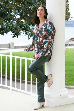 Flash Sale Carolina Milana Print V-Neck Long Sleeve Top
