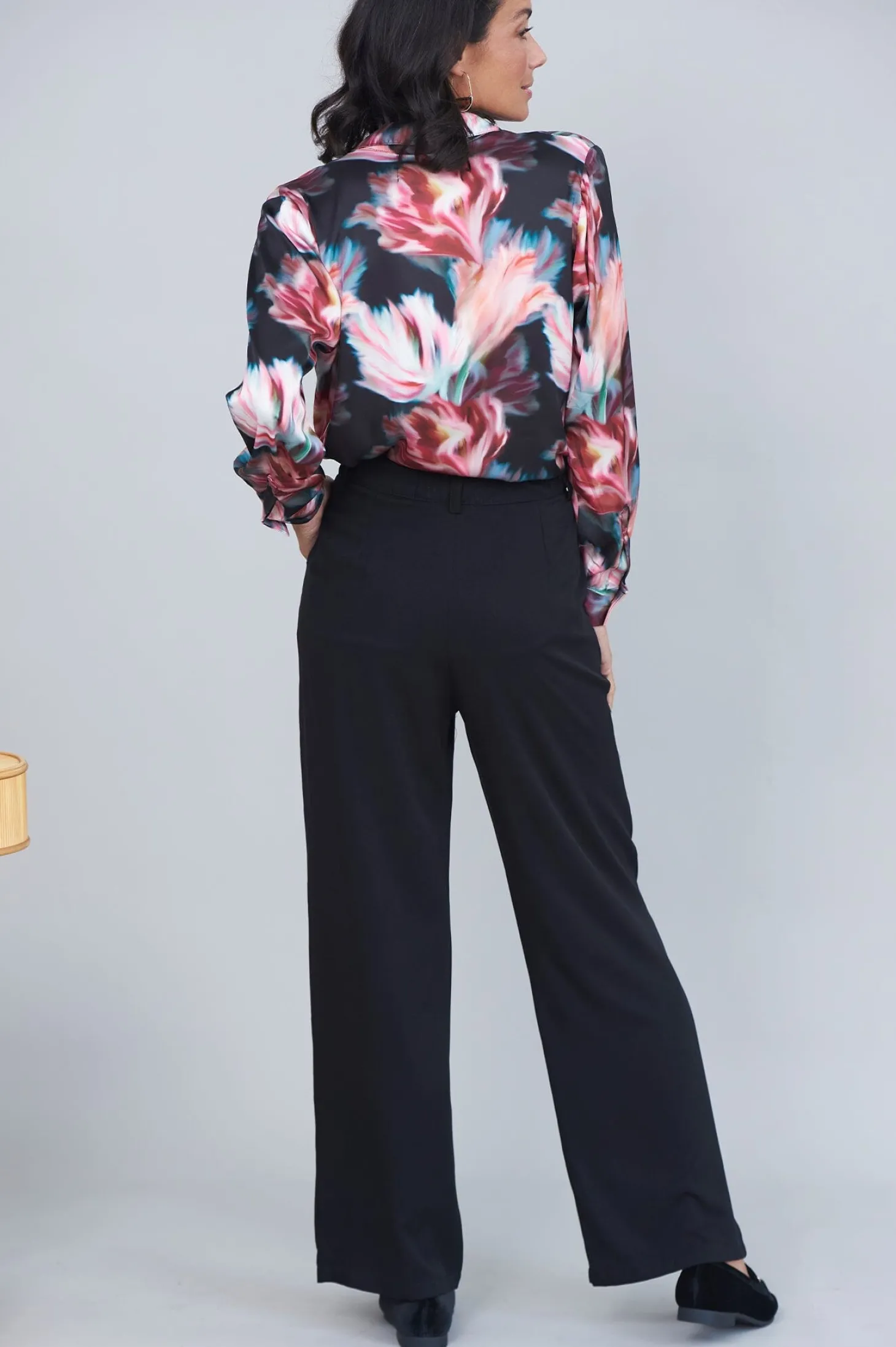 Sale Carolina Romy Floral Collared Long Sleeve Shirt