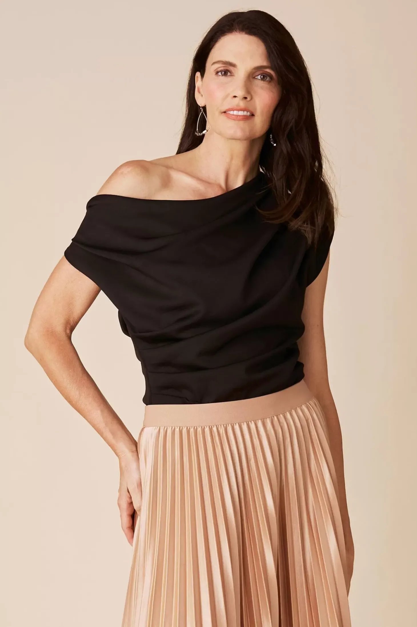 Best Sale Carolina Roslyn Top Black