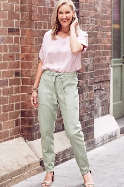 Store Carolina Sabrina Tie Waist Jeans Aloe