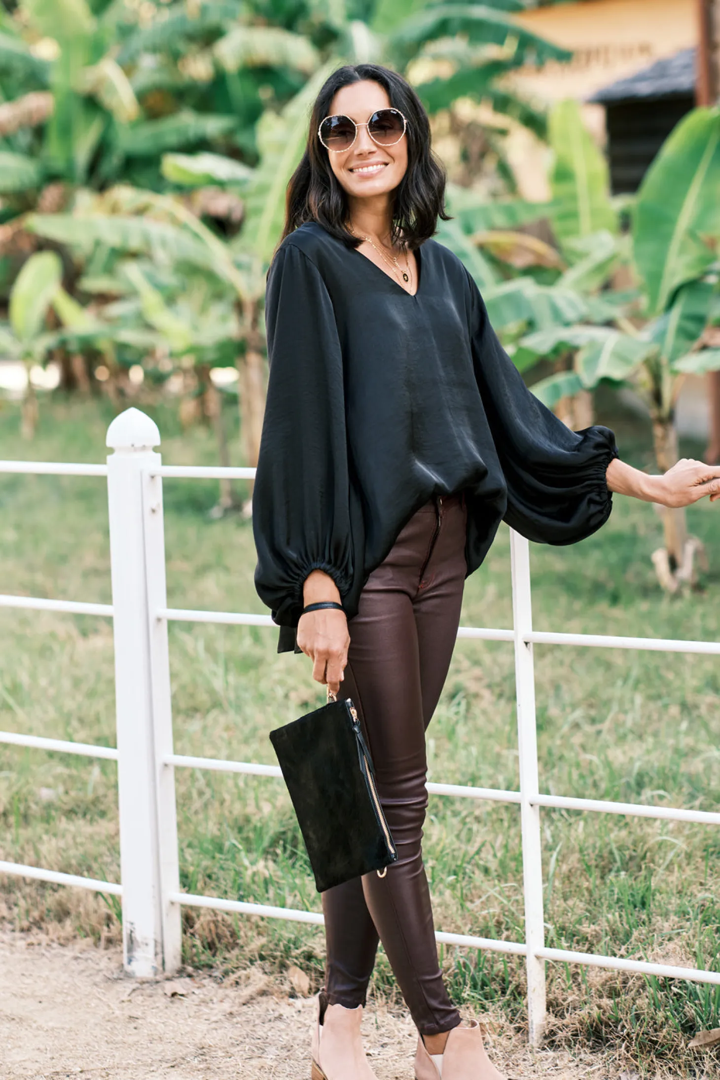 Fashion Carolina Sovana V-Neck Long Sleeve Top Black