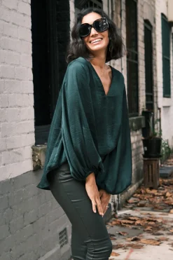 Store Carolina Sovana V-Neck Long Sleeve Top Forest Green