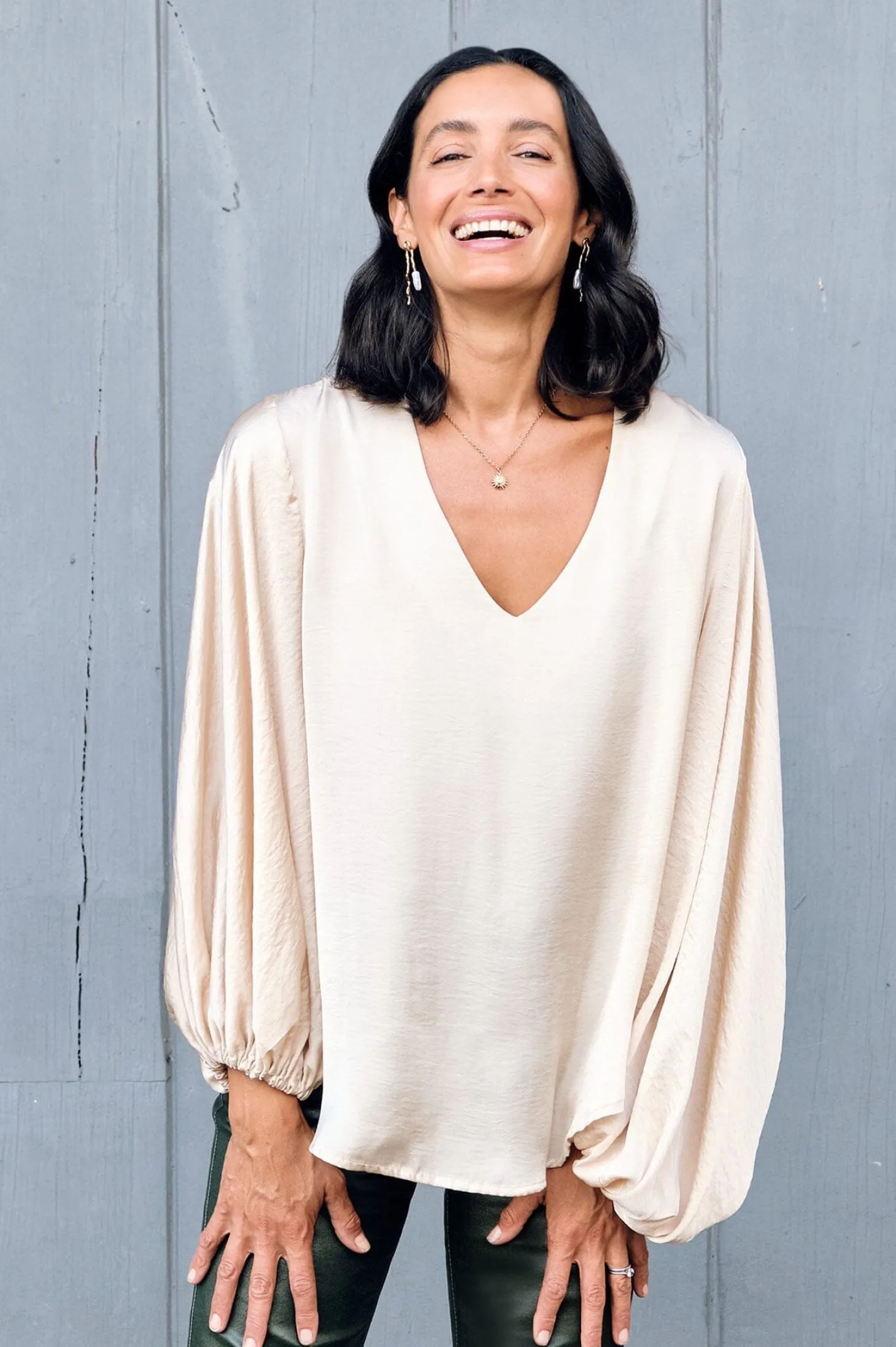 Online Carolina Sovana V-Neck Long Sleeve Top Light Gold
