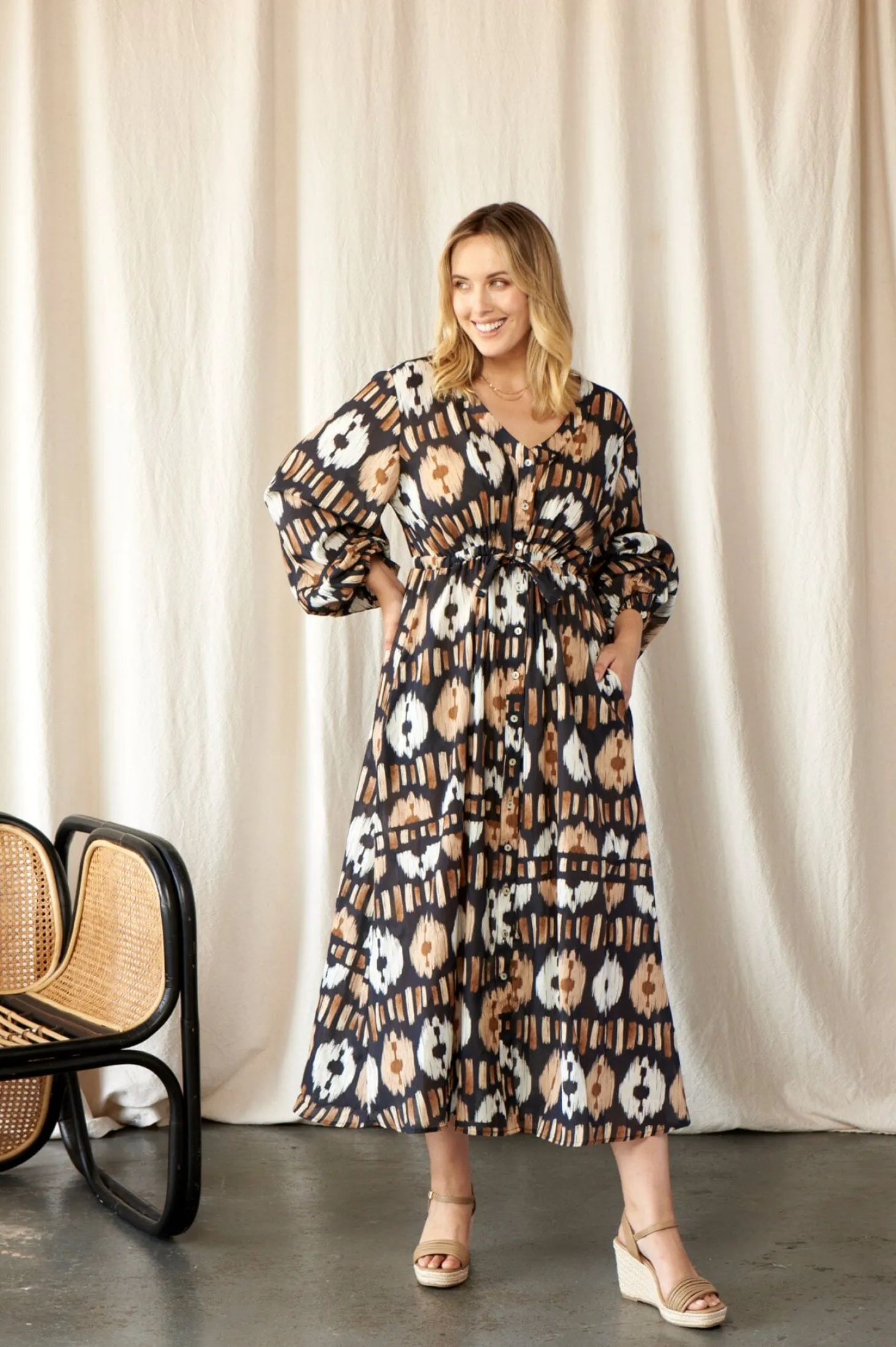 Hot Carolina Tyla Print Dress Black and Camel