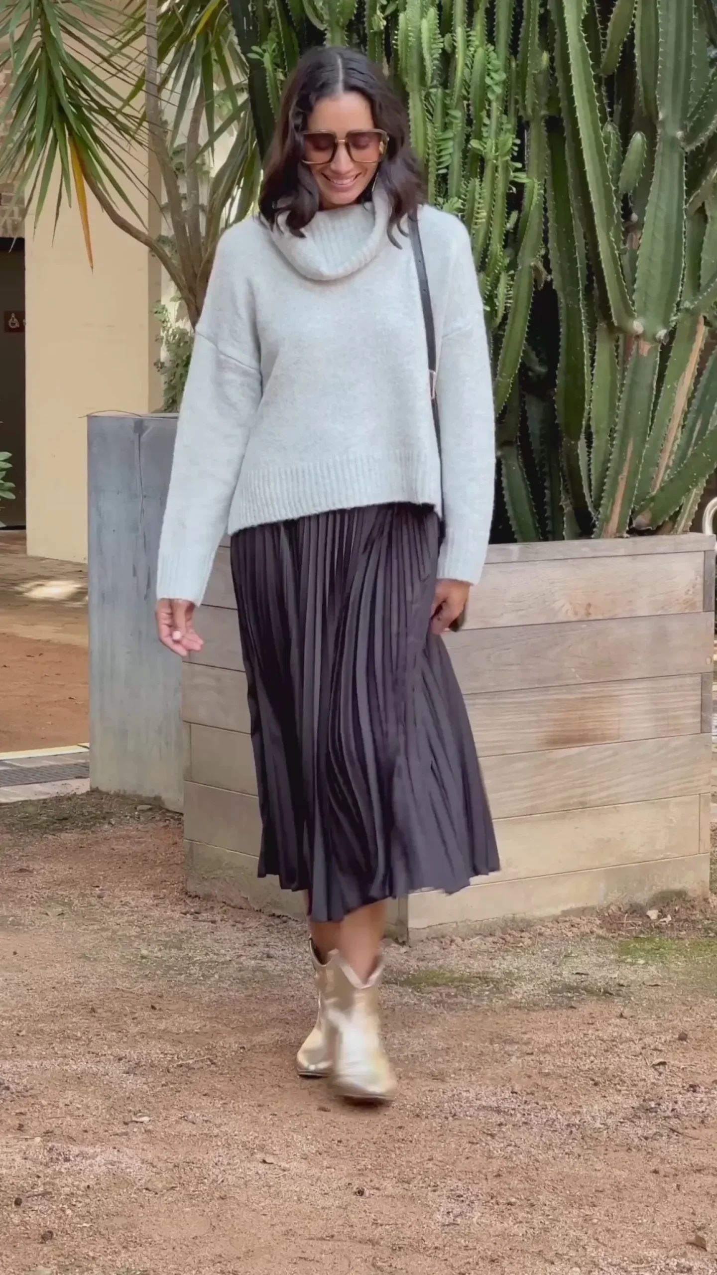 Hot Carolina Whitley Pleated Skirt Black